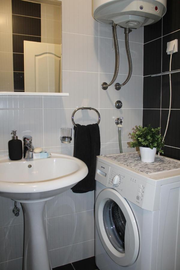 Downtown Apartment Novi Sad Bagian luar foto